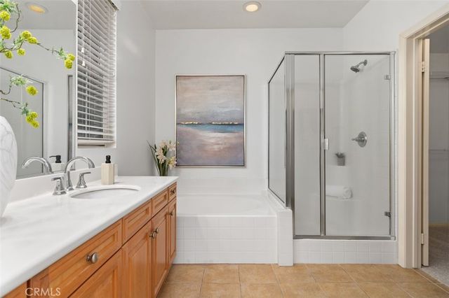 25 Vermillion, Irvine, CA 92603