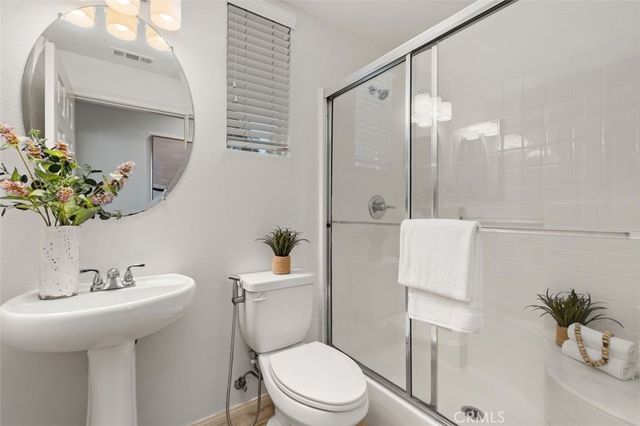 25 Vermillion, Irvine, CA 92603