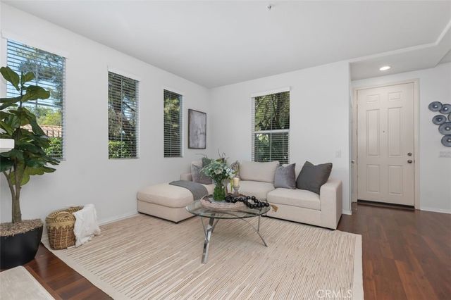 25 Vermillion, Irvine, CA 92603