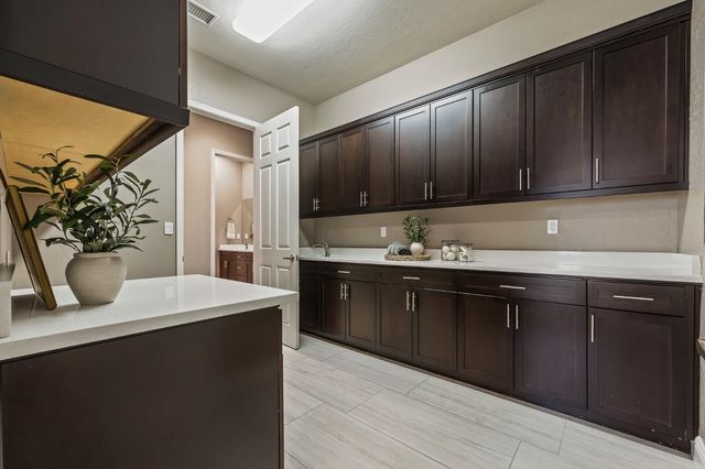 4809 N Sunset Avenue, Fresno, CA 93704