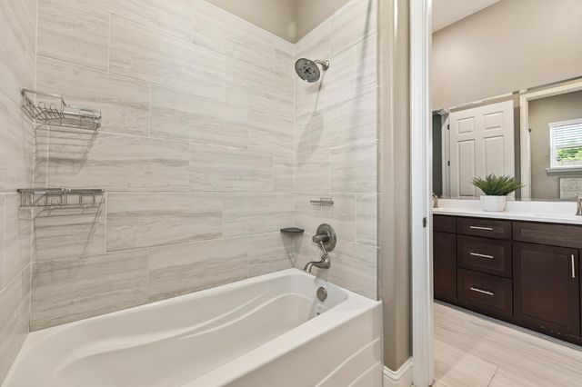 4809 N Sunset Avenue, Fresno, CA 93704