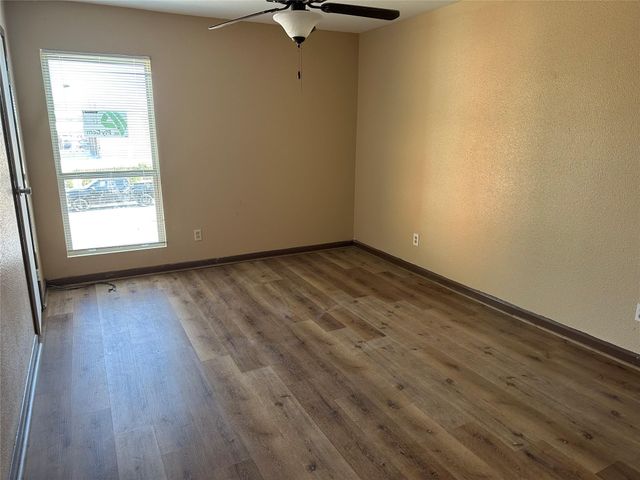 10100 S Gessner Road 414, Houston, TX 77071