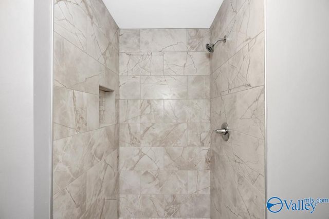 4938 Montauk Trail, Owens Cross Roads, AL 35763