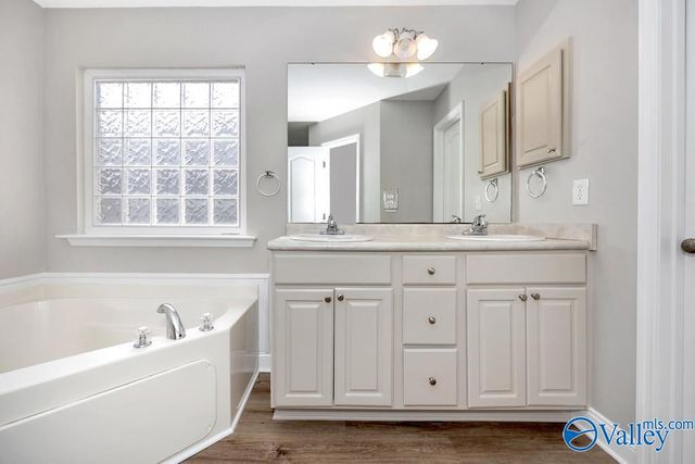 4938 Montauk Trail, Owens Cross Roads, AL 35763