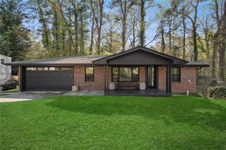 2746 Dale Creek Drive NW, Atlanta, GA 30318