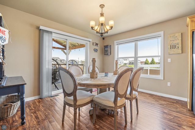 6703 Ashwood Loop, Fargo, ND 58104