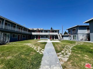 4025 Palmyra Road 1, Los Angeles, CA 90008