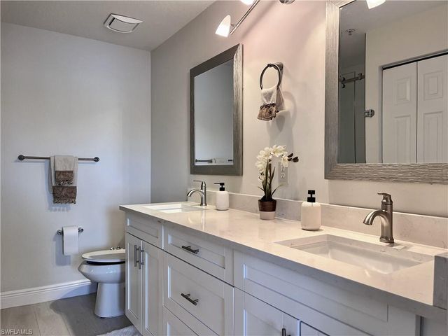 6920 Huntington Lakes CIR 103, Naples, FL 34119