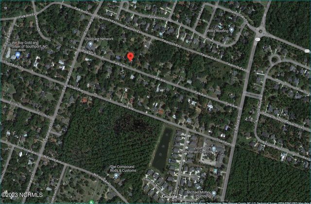 130 Park Avenue, Southport, NC 28461