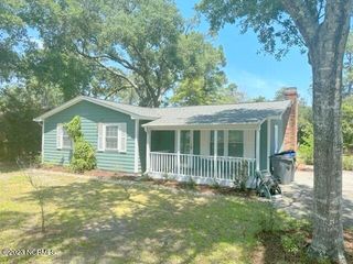 130 Park Avenue, Southport, NC 28461