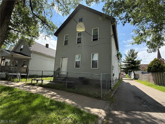 4217 Hyde Avenue, Cleveland, OH 44109