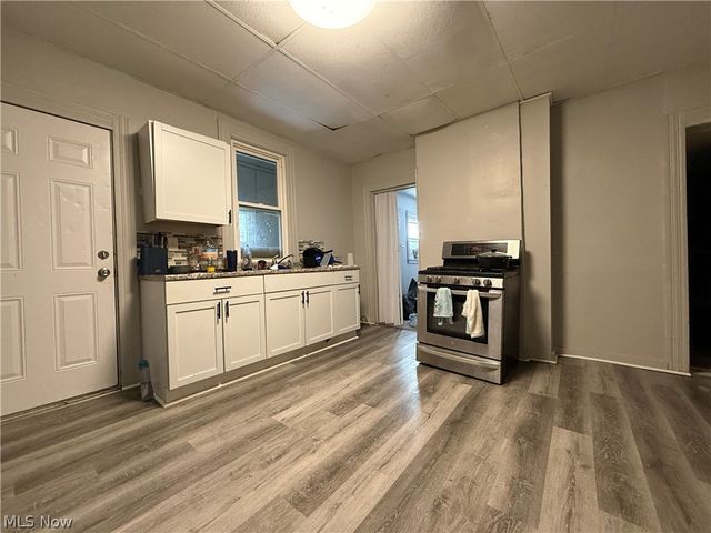 4217 Hyde Avenue, Cleveland, OH 44109