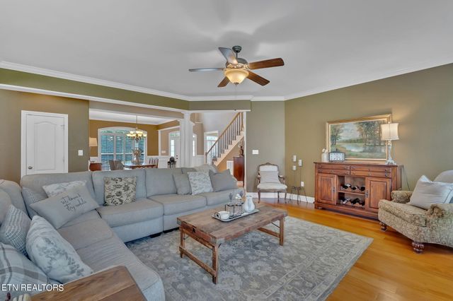 424 Ross Springs Drive, Maryville, TN 37803