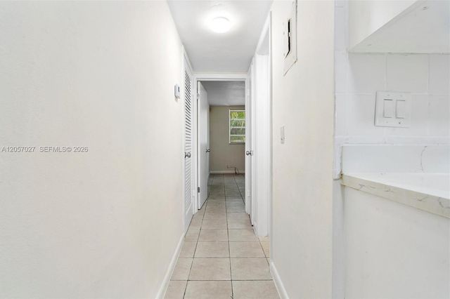 1715 N 16th Ave 114, Hollywood, FL 33020