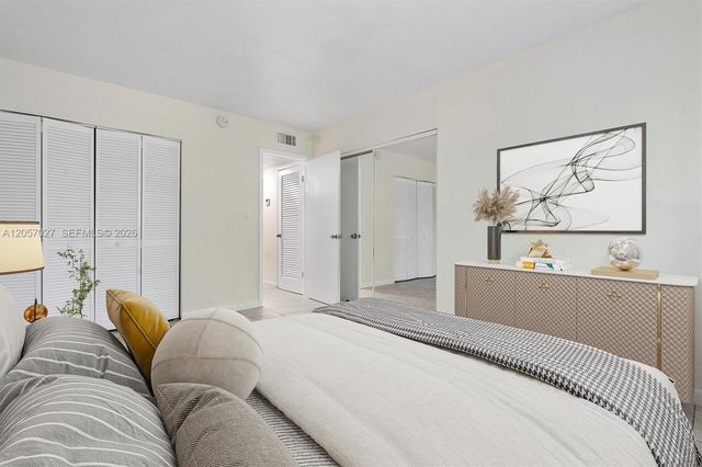 1715 N 16th Ave 114, Hollywood, FL 33020
