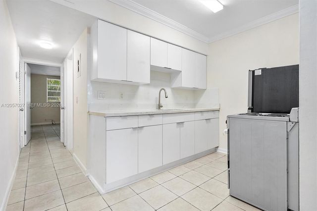 1715 N 16th Ave 114, Hollywood, FL 33020