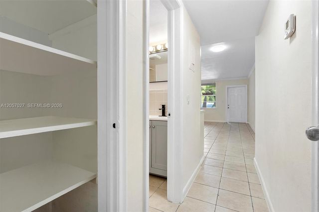 1715 N 16th Ave 114, Hollywood, FL 33020