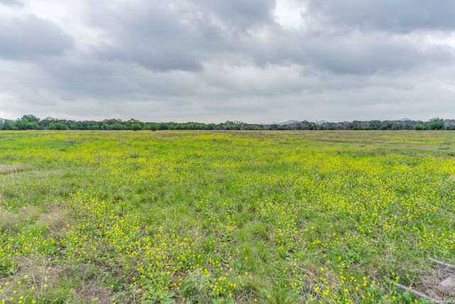TRACT 2 Elm Pass, Bandera, TX 78003