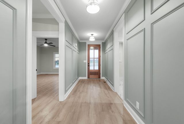 230 Hall Ct, Adams, TN 37010