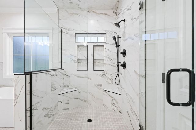 230 Hall Ct, Adams, TN 37010