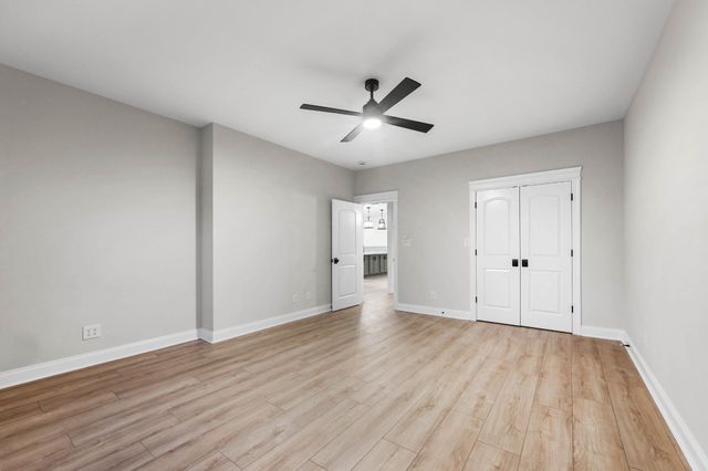 230 Hall Ct, Adams, TN 37010