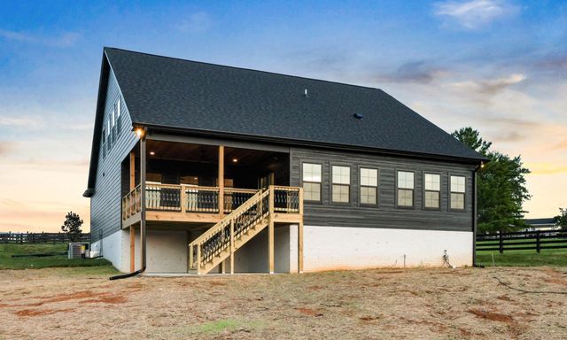 230 Hall Ct, Adams, TN 37010