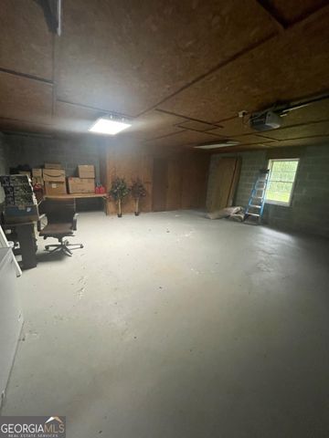 6860 PARKWAY Drive, Lithonia, GA 30058