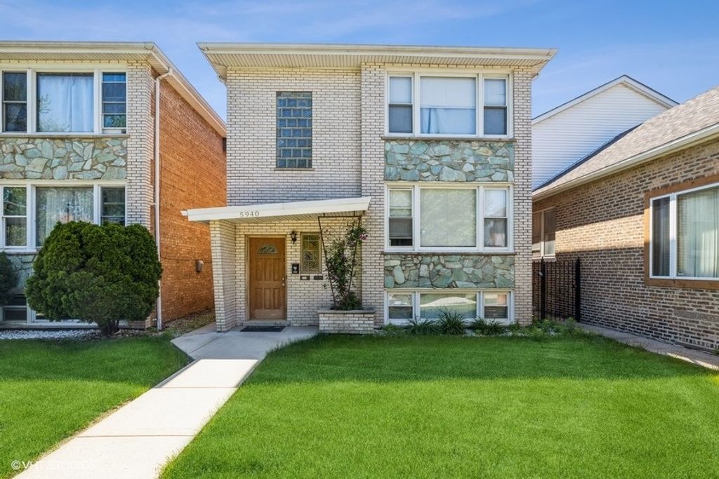 5940 S Kilbourn Avenue 2, Chicago, IL 60629