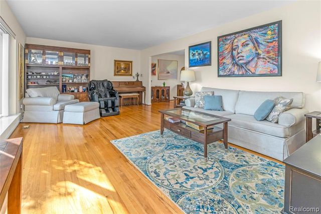 3739 Fife Lane, West Bloomfield, MI 48323