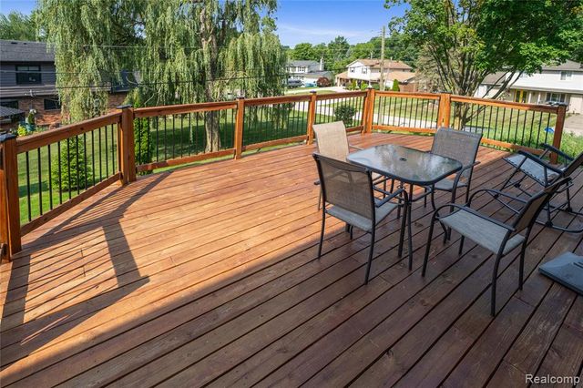3739 Fife Lane, West Bloomfield, MI 48323