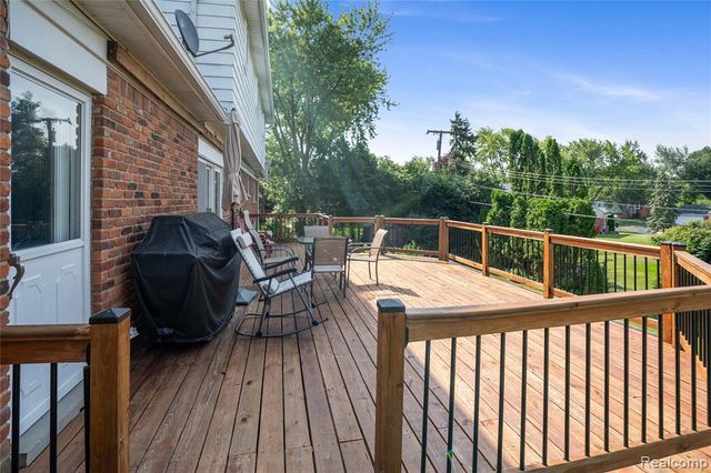 3739 Fife Lane, West Bloomfield, MI 48323