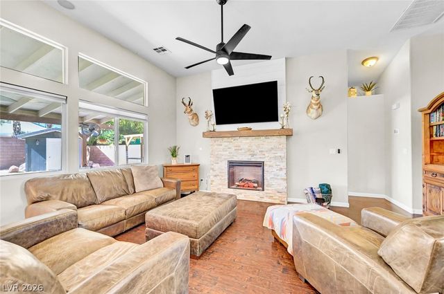 7525 Evening Falls Drive, Las Vegas, NV 89131