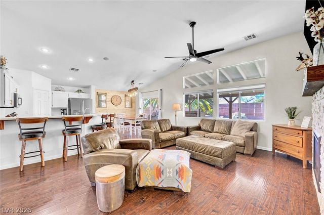 7525 Evening Falls Drive, Las Vegas, NV 89131