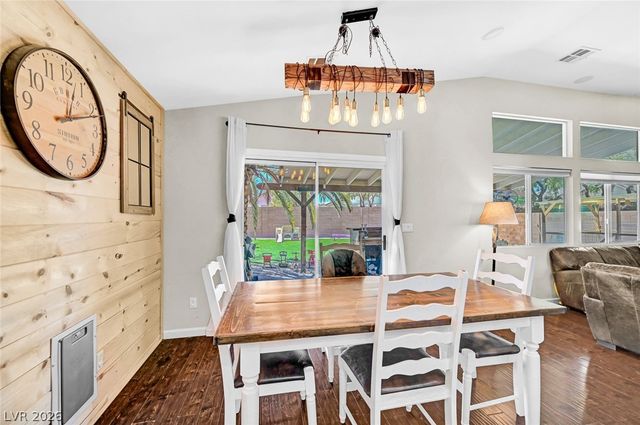 7525 Evening Falls Drive, Las Vegas, NV 89131