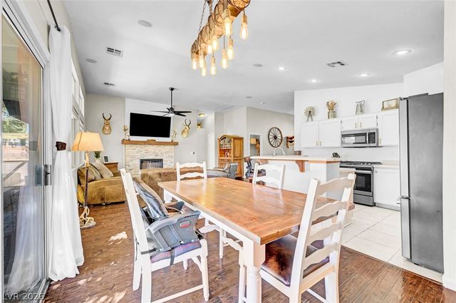 7525 Evening Falls Drive, Las Vegas, NV 89131