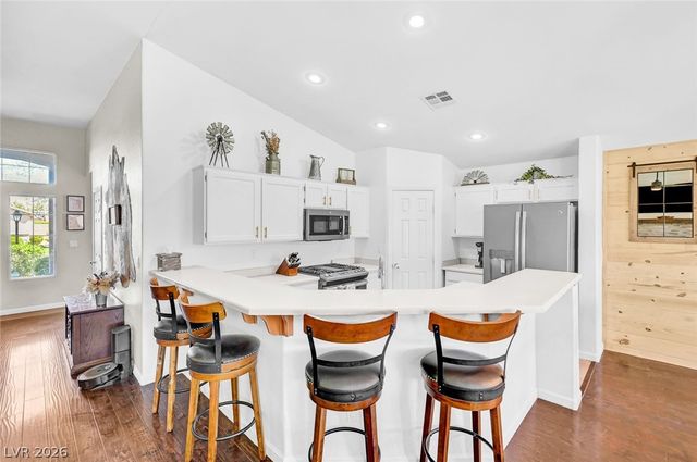 7525 Evening Falls Drive, Las Vegas, NV 89131