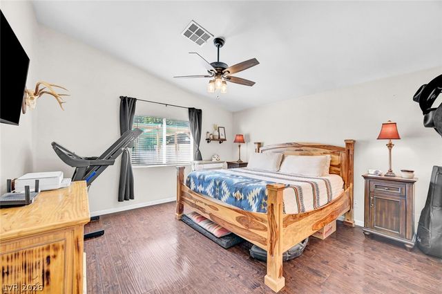 7525 Evening Falls Drive, Las Vegas, NV 89131