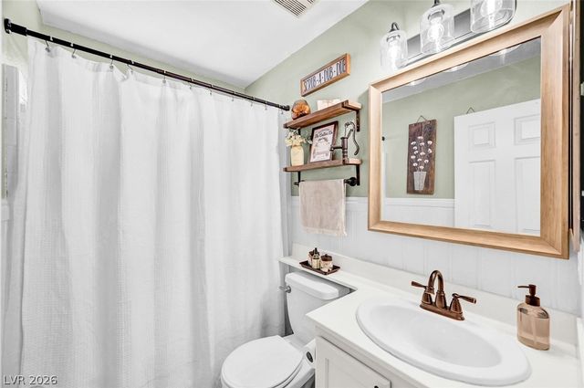 7525 Evening Falls Drive, Las Vegas, NV 89131