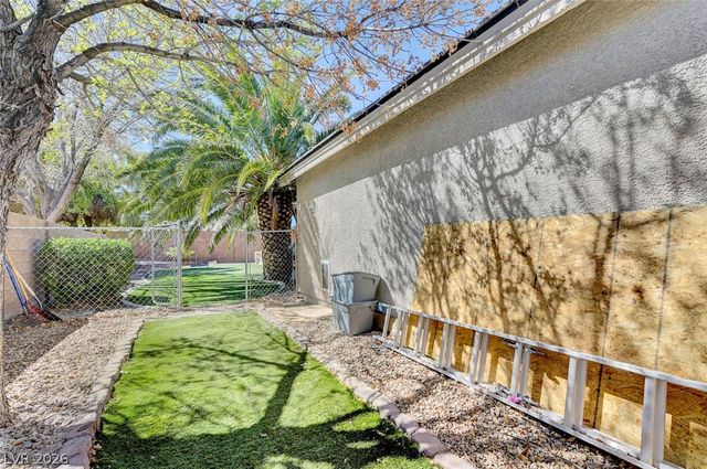 7525 Evening Falls Drive, Las Vegas, NV 89131