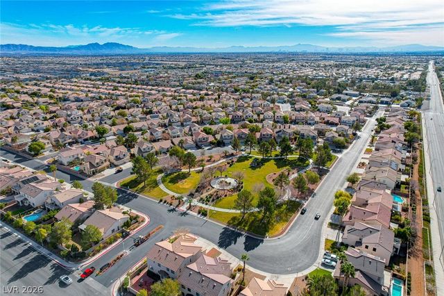 7525 Evening Falls Drive, Las Vegas, NV 89131