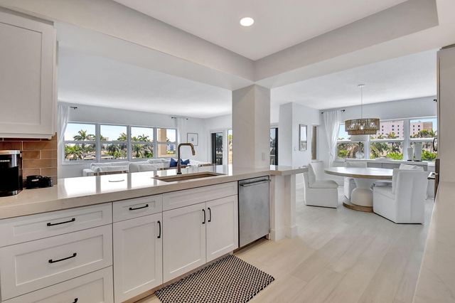 1000 Lowry Street 5E, Delray Beach, FL 33483