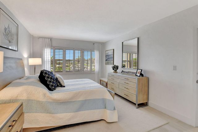 1000 Lowry Street 5E, Delray Beach, FL 33483