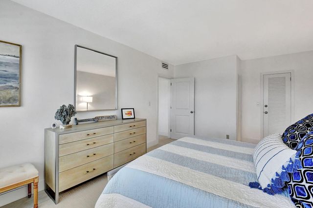 1000 Lowry Street 5E, Delray Beach, FL 33483
