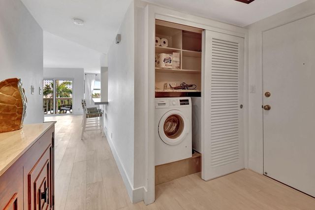1000 Lowry Street 5E, Delray Beach, FL 33483