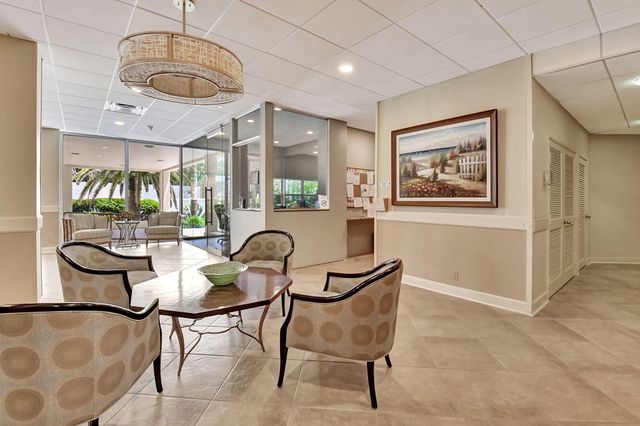 1000 Lowry Street 5E, Delray Beach, FL 33483