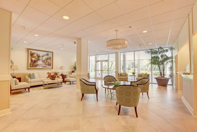1000 Lowry Street 5E, Delray Beach, FL 33483