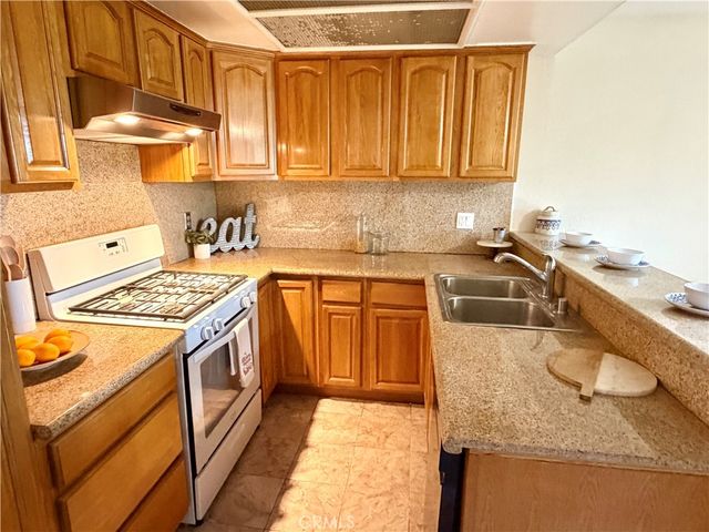 3613 Redwood, West Covina, CA 91792