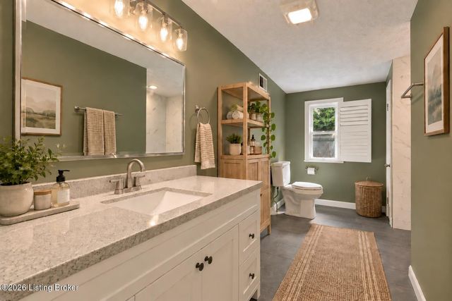 3222 Donald Dr, Louisville, KY 40216