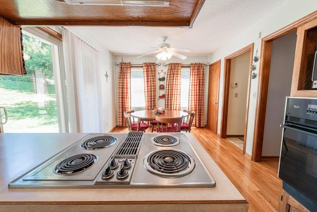 5116 NW Walden Drive, Kansas City, MO 64151