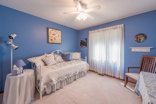 5116 NW Walden Drive, Kansas City, MO 64151